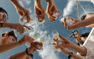 10 Best Outdoor Bar Ideas For Festive Entertaining