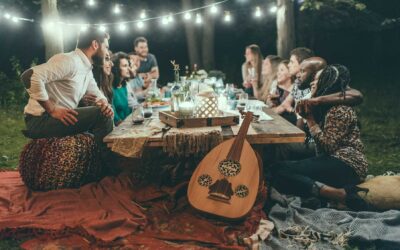 10 Great Outdoor Dining Ideas For This Summer