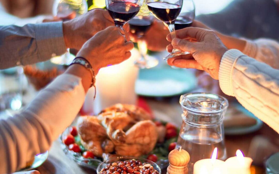 10 Warm and Festive Holiday Dinner Ideas